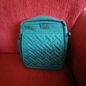 Lug flapper crossbody